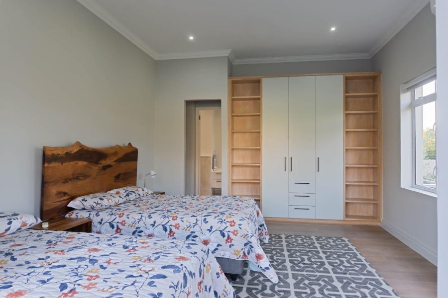 5 Bedroom Property for Sale in Val De Vie Estate Western Cape